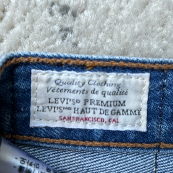 LEVI’S 501 Jean shorts. Size 27. Button fly. - Picture 5 of 8